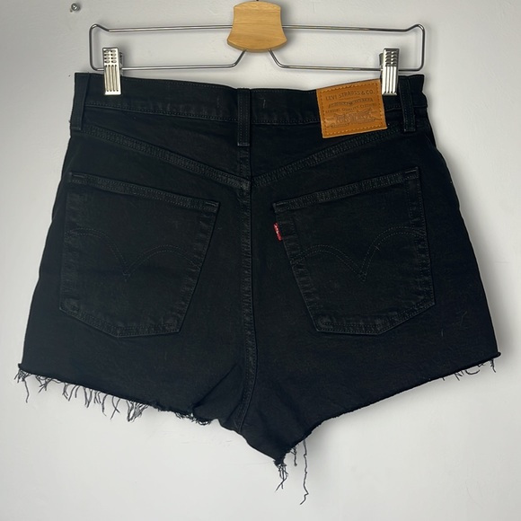 Levi’s Ribcage shorts - Picture 3 of 12